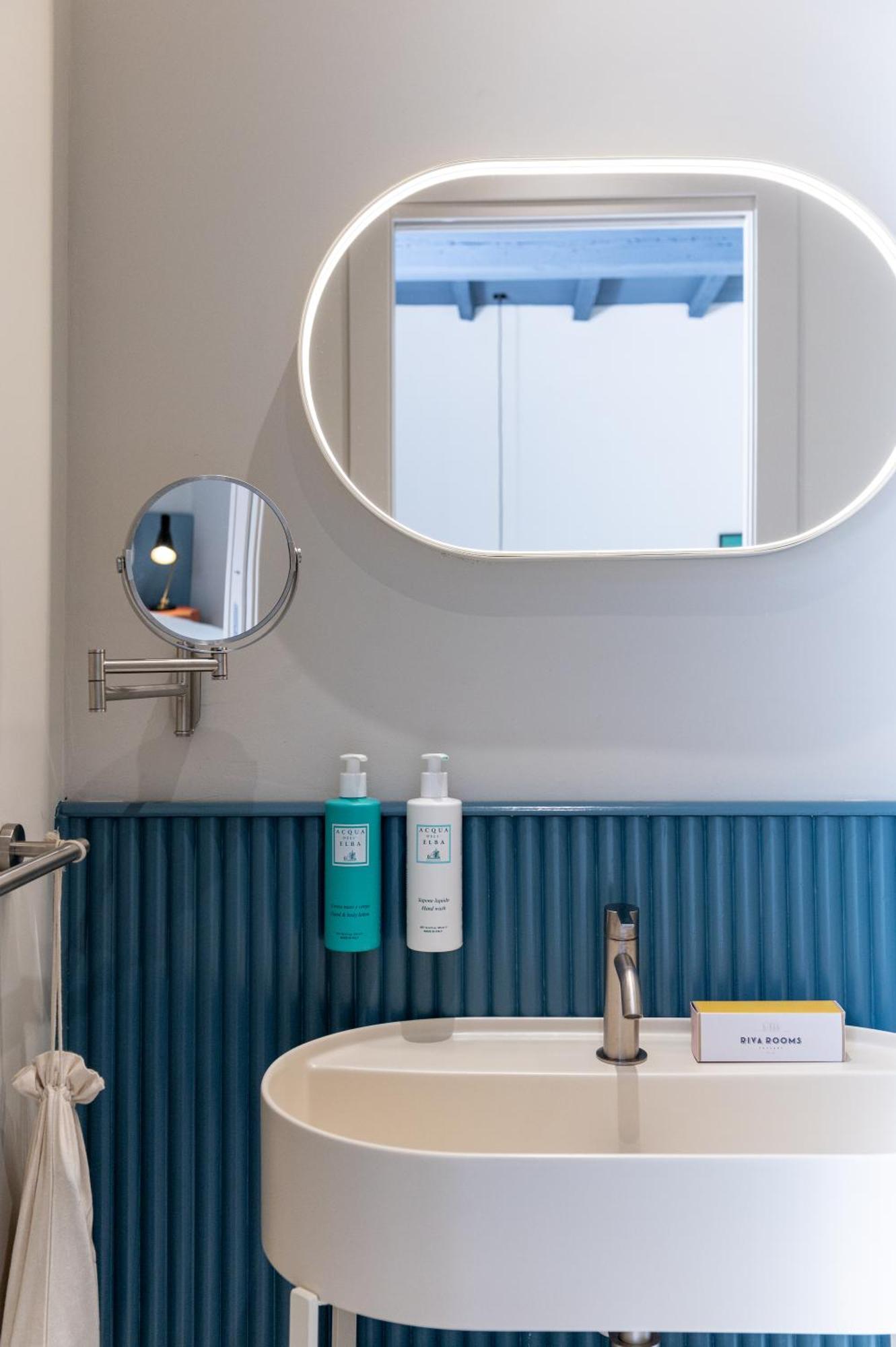 Riva Rooms Follonica Bagian luar foto